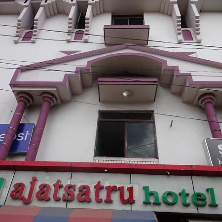 Ajatsatru Hotel Гая Екстер'єр фото