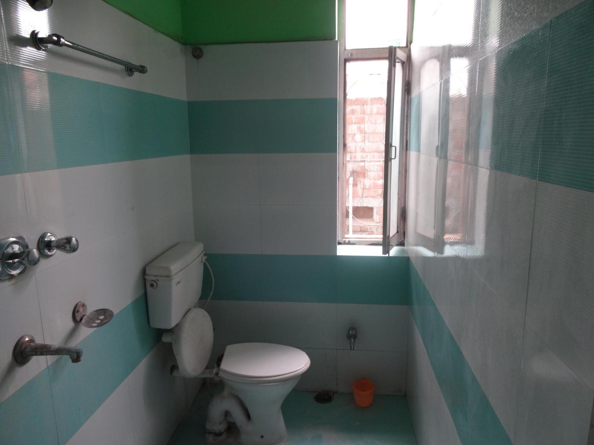 Ajatsatru Hotel Гая Екстер'єр фото